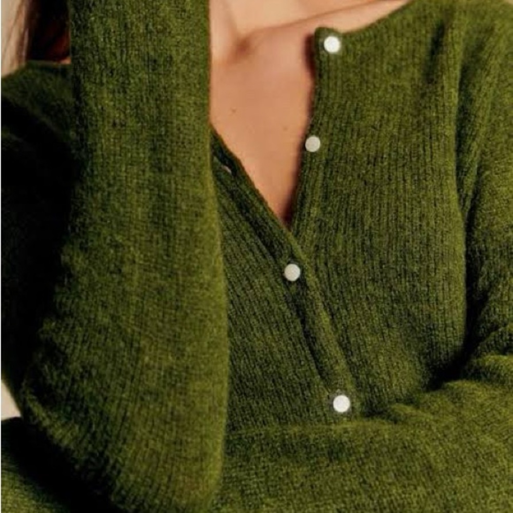 NWT Sézane Gaspard Cardigan in Perfect Green